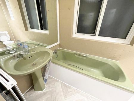 4 bedroom house share to rent - Photo 4