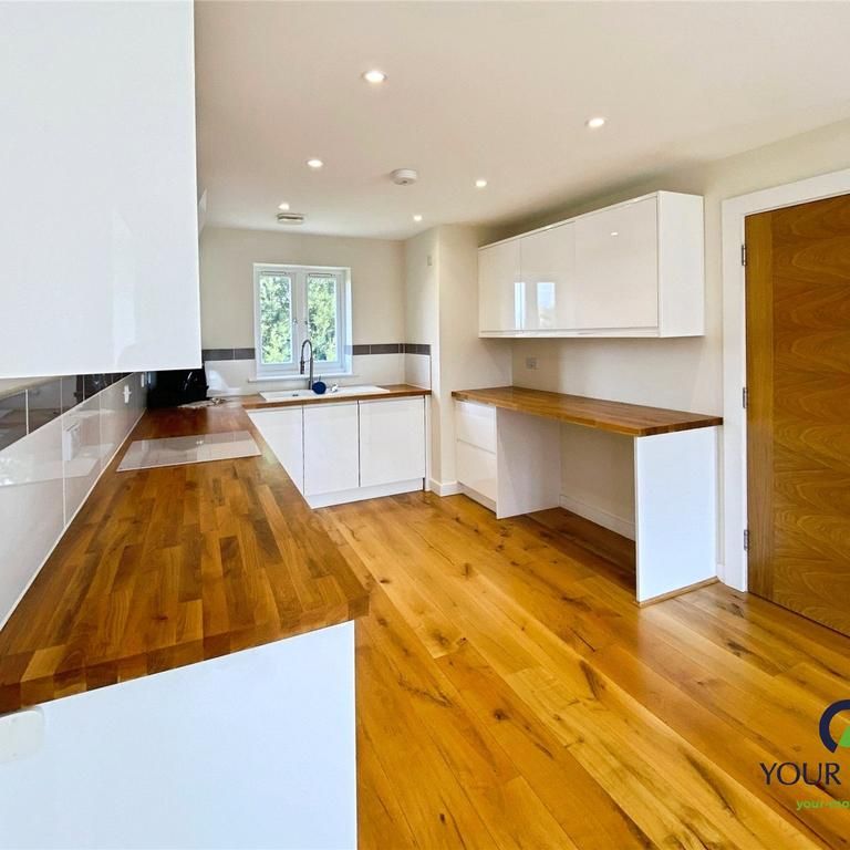 3 bedroom end of terrace house to rent - Photo 1