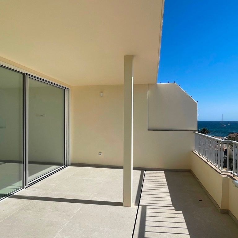 Apartamento de lujo con terraza y vistas al mar en el Portixol, sin amueblar, 2 dormitorios. - Photo 1