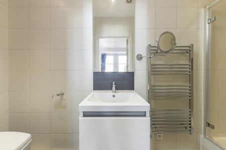 3 bedroom flat to rent - Photo 2