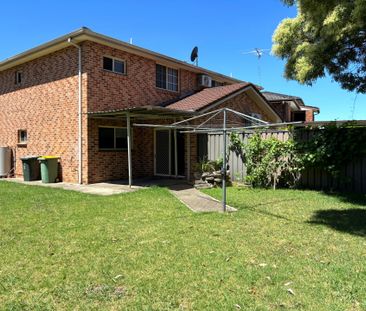 Duplex in Sought After Bossley Park! - Photo 6