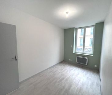 Location Appartement 3 pièces 60m² LE COTEAU 42120 - Photo 2