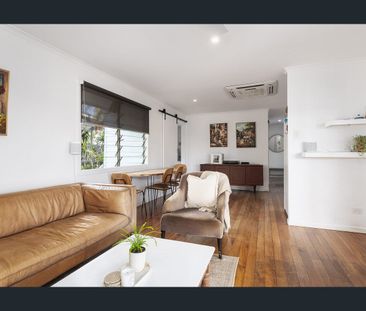 UPSTAIRS & DOWNSTAIRS DWELLINGS – FLEXIBLE LIVING OPTIONS - Photo 1