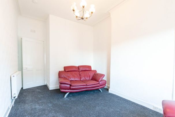 9018L Piersfield Grove, Edinburgh, EH8 7BU - Photo 1