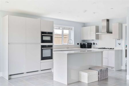 A stylish and modern home in the historic village of Lenham - Photo 5