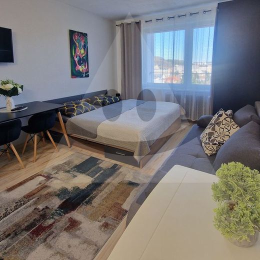 Útulná garsónka na prenájom, ul.Stodolova - širšie centrum, Liptovský Mikuláš - Photo 1