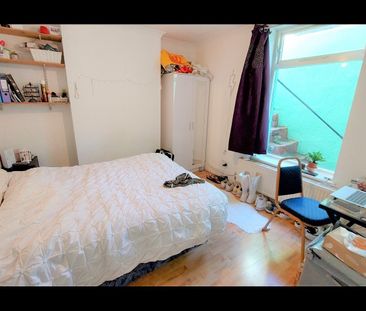 5 Bed Terraced House, Hanover Terrace, BN2 - Photo 1