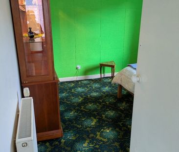 Room in a Shared House, Clermiston Crescent, EH4 - Photo 1