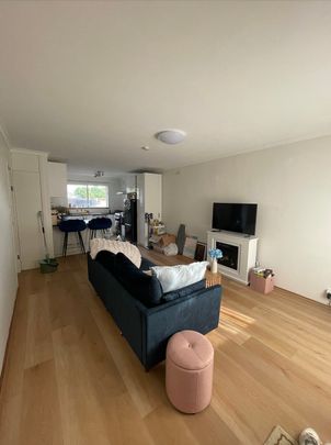 Cheltenham - Photo 1