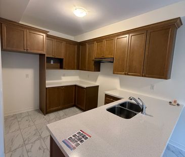 For Lease - 16 Bushwood Trail, Brampton, Ontario - Photo 6