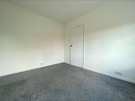 3 bedroom end of terrace house to rent - Photo 5
