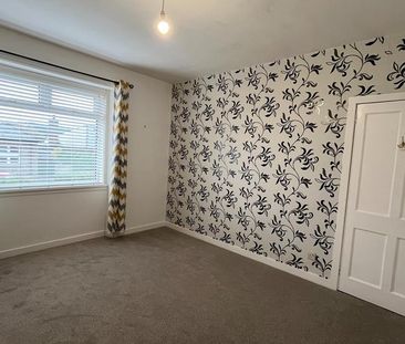 2 bedroom semi-detached house to rent - Photo 6
