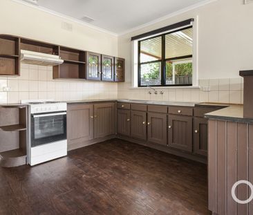 Open the door to easy living by the coast - Photo 5