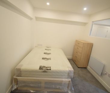 1 Bed Flat, Central Hill, SE19 - Photo 3