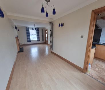 3 bedroom terraced house to rent - Photo 3