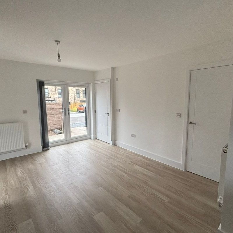 Maple Wood Close - Photo 1