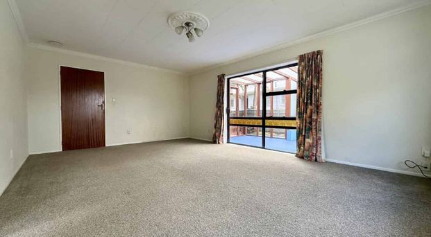 3-Bedroom Home in Totara Park - Photo 1