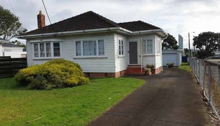 Very convenient location 2 bedrooms house in Hauraki - Photo 3