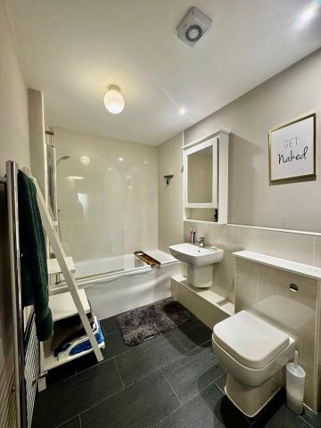 1 Bed Flat, Tulse Hill, SW2 - Photo 4