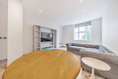 3 bedroom flat to rent - Photo 2