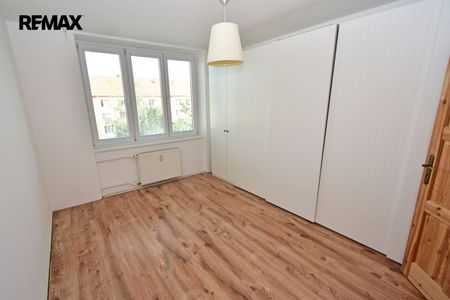 Pronájem bytu 3+1 v družstevním vlastnictví 83 m², Neratovice - Photo 4