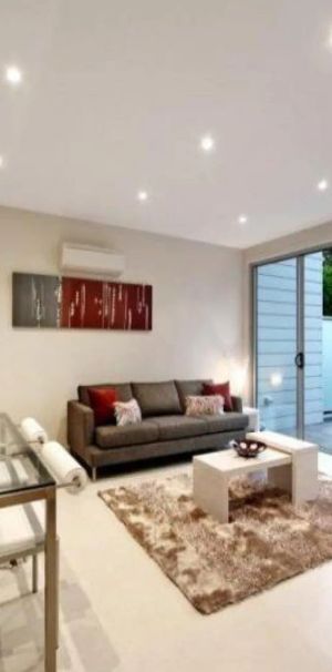 Prime Position Luxury Apartment! - Photo 1