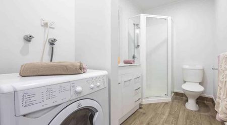 Modern 1-Bedroom Apartment in Auckland CBD – P... - Photo 5