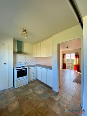 2/54 Kenderdine Road, Papatoetoe, Manukau - Photo 1