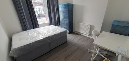 5 bedroom house to rent - Photo 4