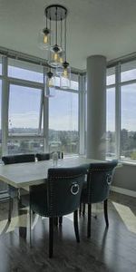 Modern Elegance in South Main: Exquisite 2-Bed Corner Unit at Uptown - Photo 3