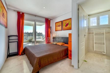 Luxury apartment in private urbanization in Mascarat, Altea, Alicante - Photo 5