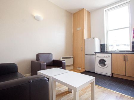 2 bedroom apartment to rent - Photo 3