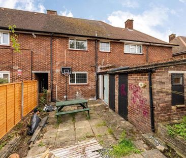 3 bedroom semi-detached house to rent - Photo 5