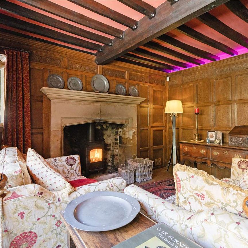 Grade II* listed Manor Farmhouse - Photo 1