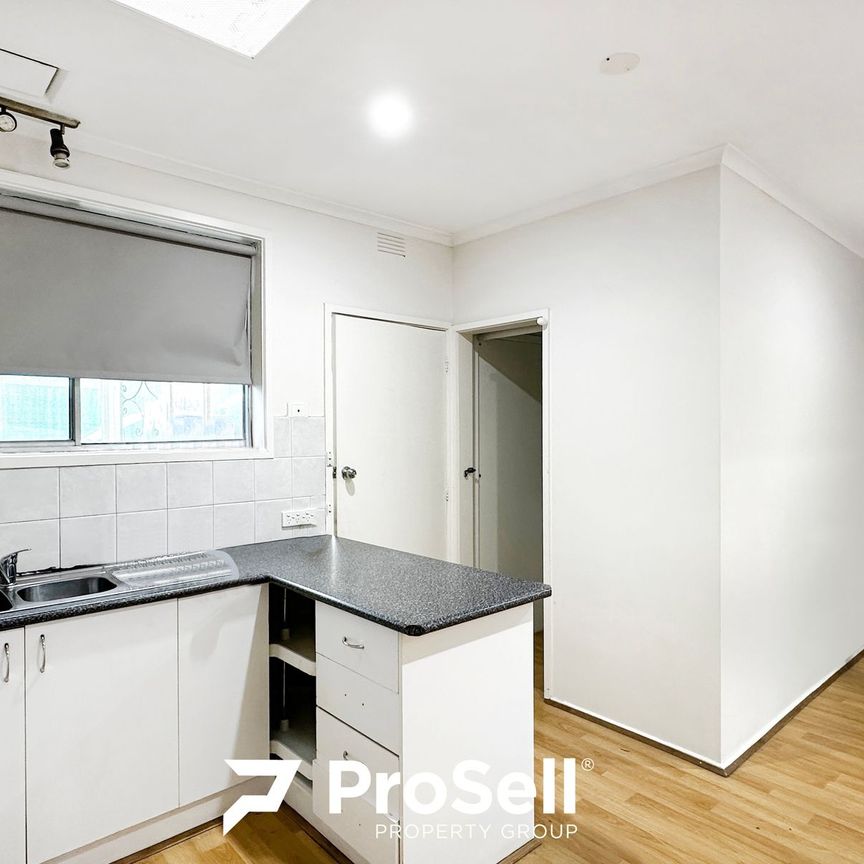 52 Loch Road, Dandenong North - Photo 1
