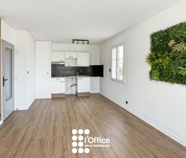Location Appartement 2 pièces 42m² LES SABLES D OLONNE 85100 - Photo 3