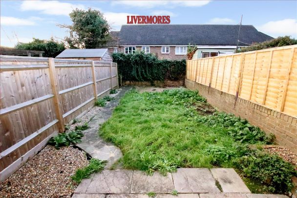 3 bedroom Terraced House to let - Photo 1