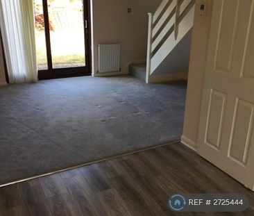 2 bedroom terraced house to rent - Photo 2