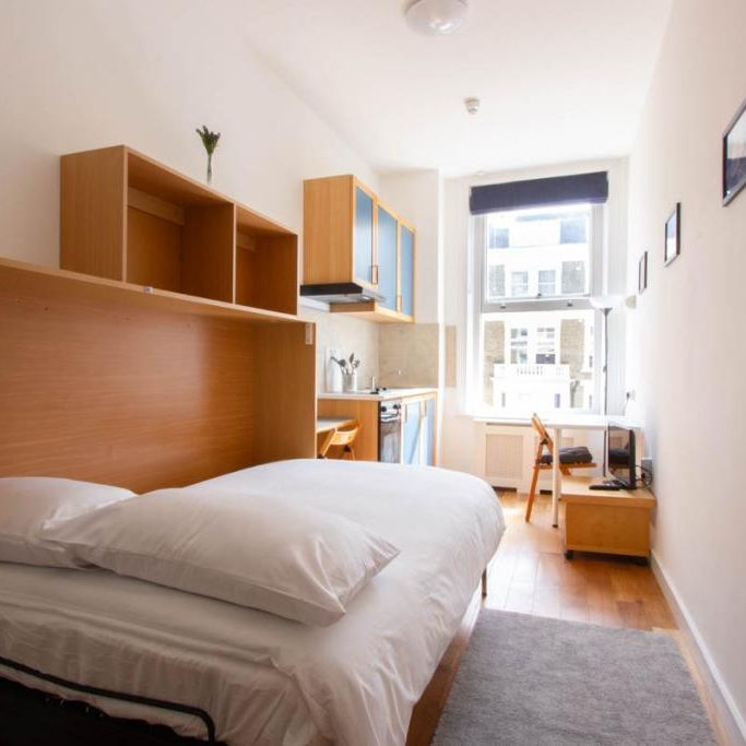 Flat 15 Penywern Road, Earls Court SW5 9SX - Photo 1