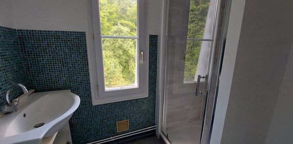 Location Appartement 1 pièce 37m² ROUXMESNIL BOUTEILLES 76370 - Photo 2