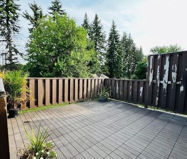 For Lease - 213 Northlake Drive, Waterloo, Ontario - Photo 1