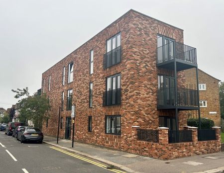 Chingford Road, Walthamstow E17, Property for rent - Photo 5