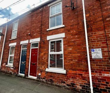 2 bedroom terraced house to rent - Photo 2