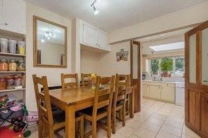 3 bedroom house to rent - Photo 2