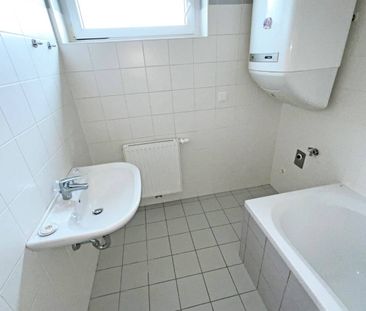 3-Zimmer im 1. Obergeschoss mit guter Aussicht - Photo 5