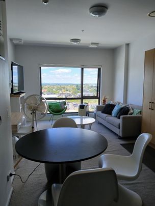 Putney Way Apartment in the Heart of Manukau CBD - Photo 1