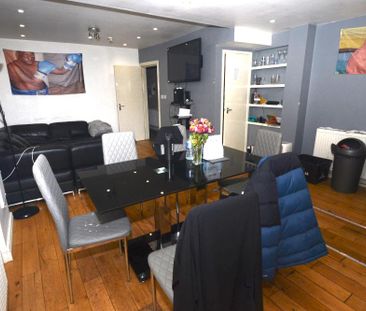 6 bedroom detached house to rent - Photo 1