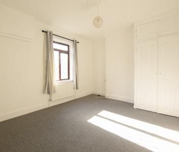 2 bedroom End of terrace house To Let - Photo 1