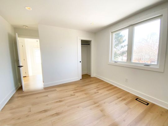 For Lease - 94 West 32nd Street Unit# Main & Second Floor, Hamilton, Ontario - Photo 1