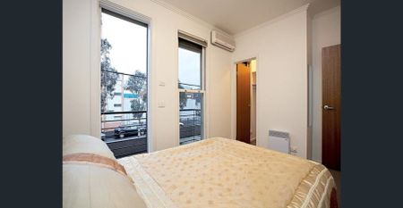 Enjoy Contemporary Townhouse Living - Photo 4